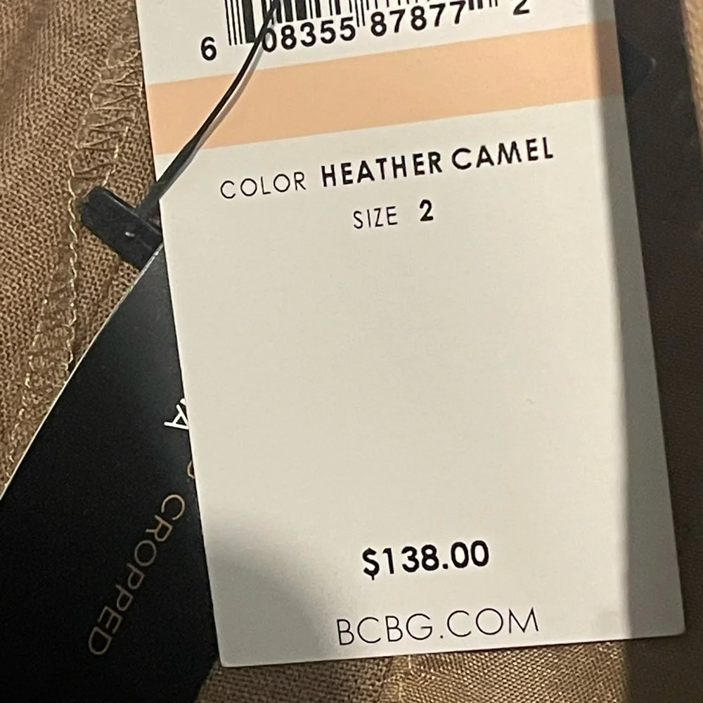 BCBGMaxAzria Elegant Black and Cream Design - Picture 6 of 16